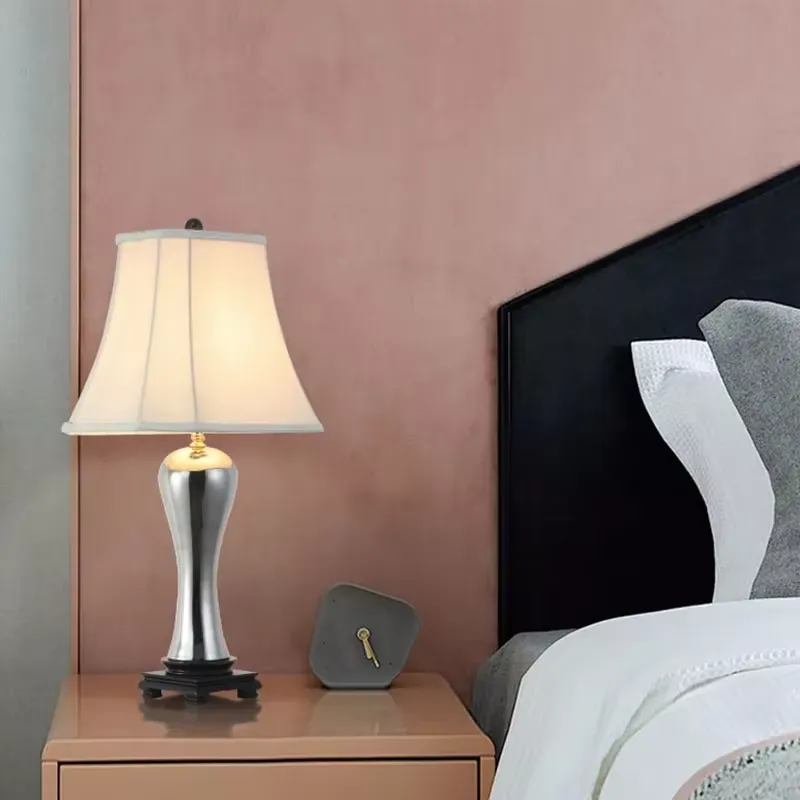Solar Lamp - Nowoczesna lampa biurkowa LED do dekoracji