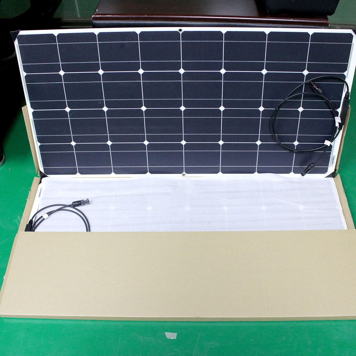 Panel Słoneczny 100W 200W 12V  – Solar Panel 200W recenzja i cena